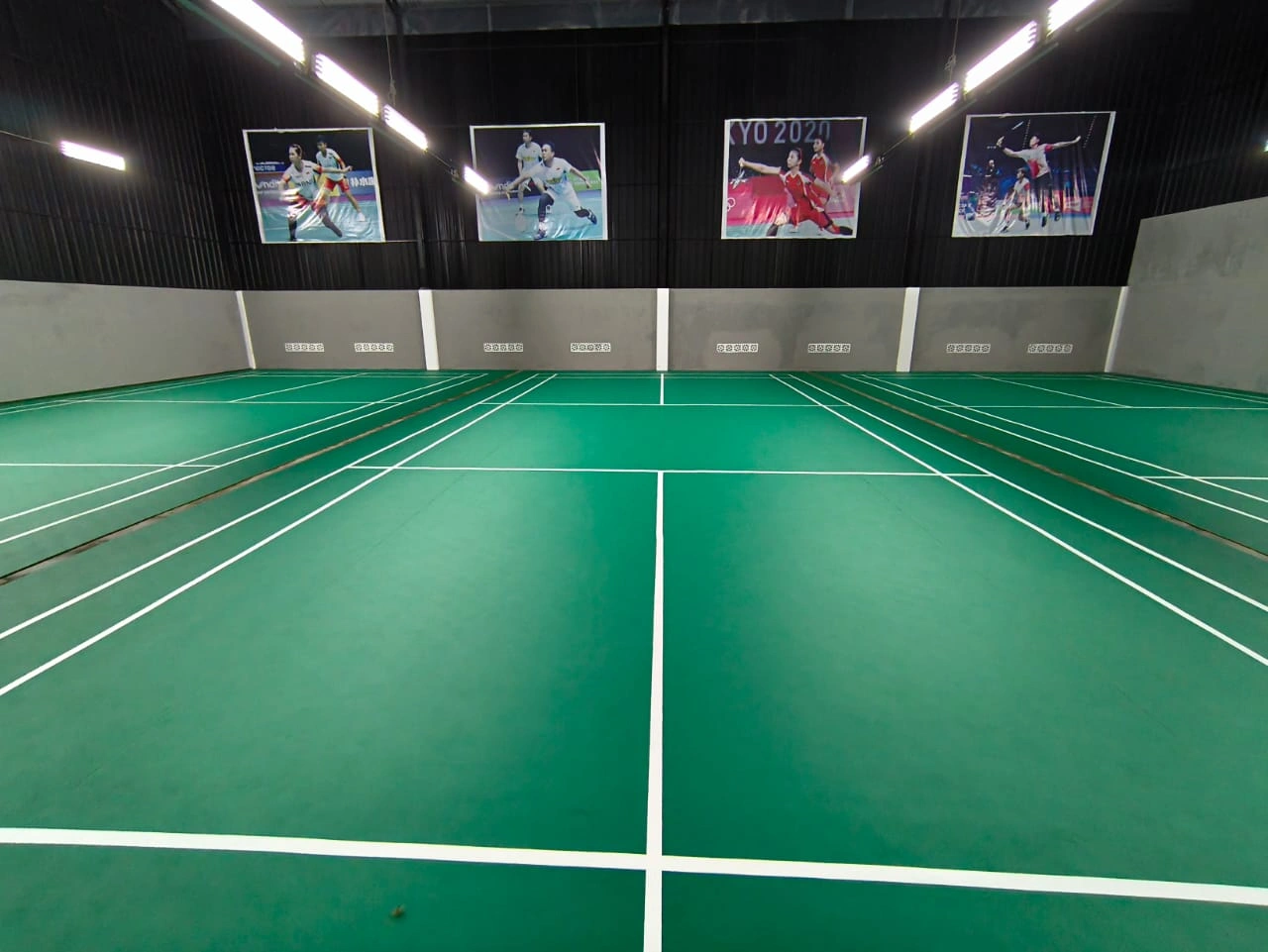 banner badminton